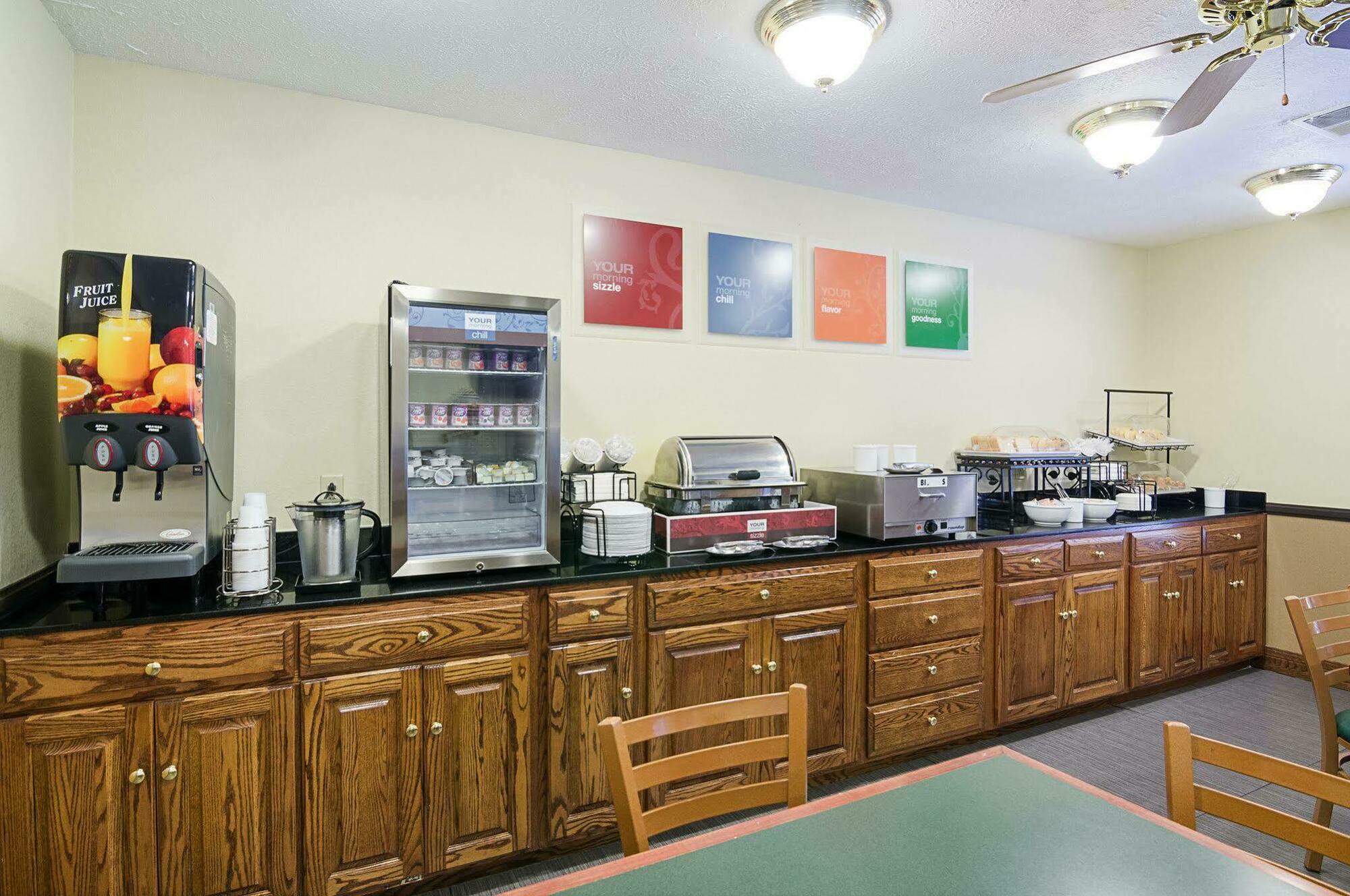 Comfort Inn New River Oak Hill Экстерьер фото